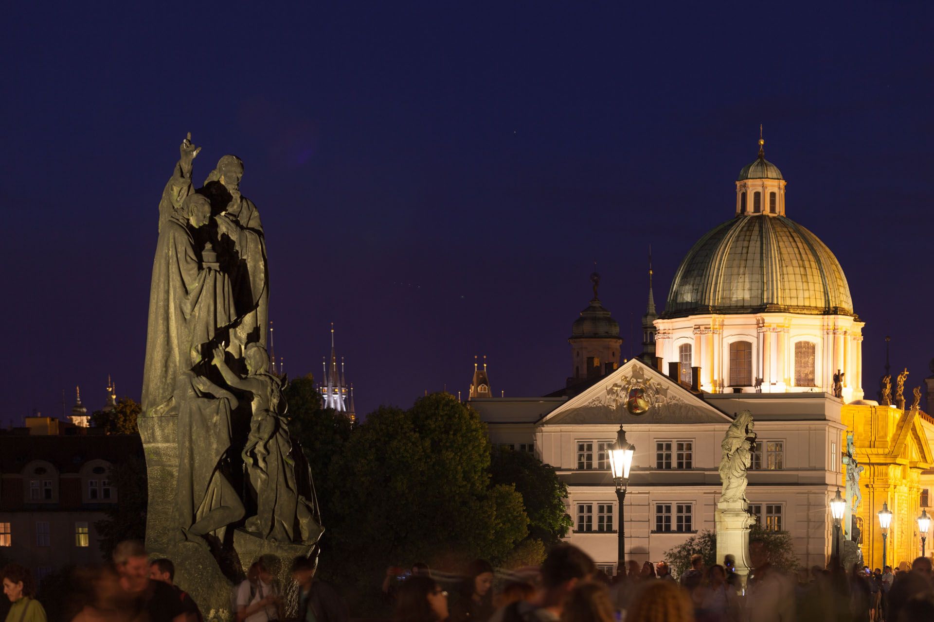 Vista sul Ponte Carlo Praga