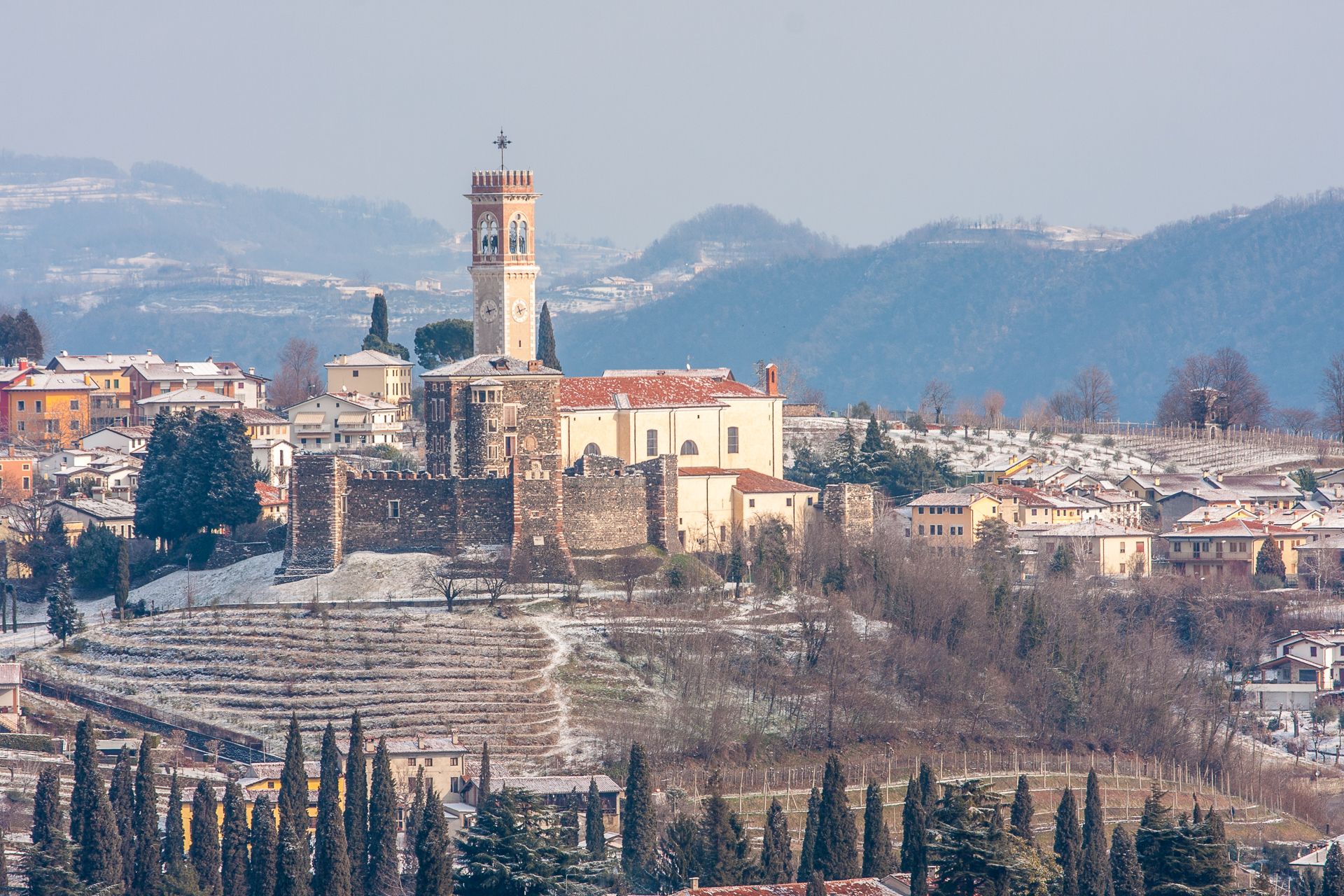 Castello di Arzignano sotto un pò di neve