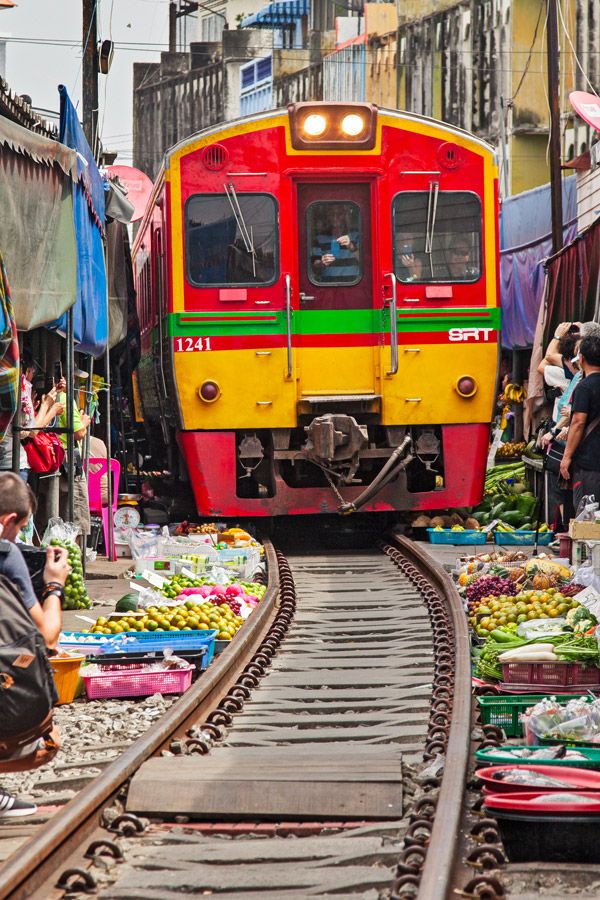 2017-11-09-Maeklong-27-Verticale Railway market di Maeklong - Thailandia