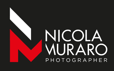 Nicola-Logo-Photographer-Negativo