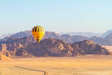 Hot air balloon over Wadi Rum desert