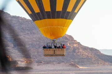 Hot air balloon over Wadi Rum desert