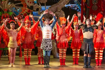Finale del balletto cinese tradizionale a Pechino, catturato nel 2010