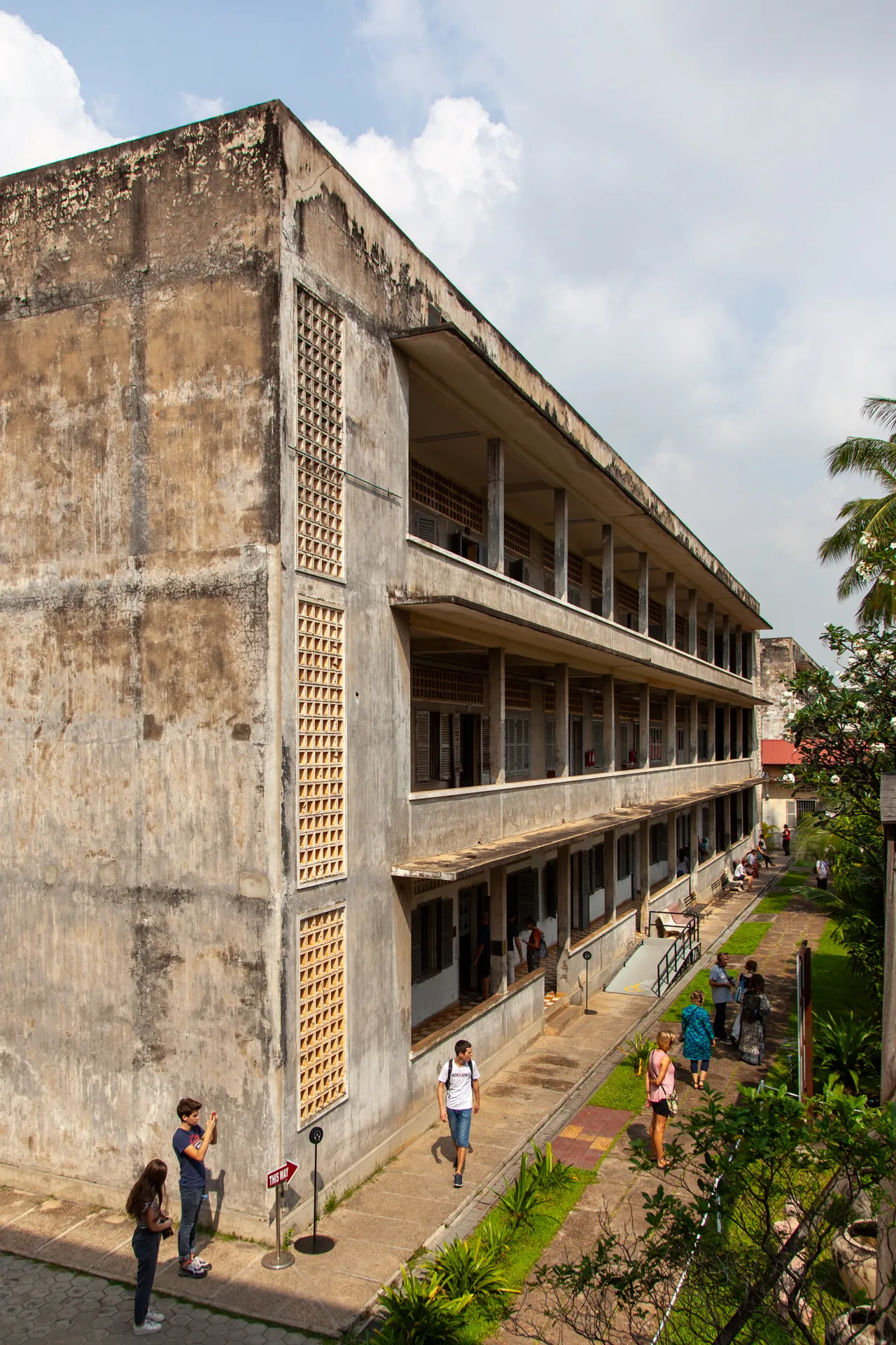 Edificio principale del Tuol Sleng, ex prigione dei Khmer Rossi a Phnom Penh.