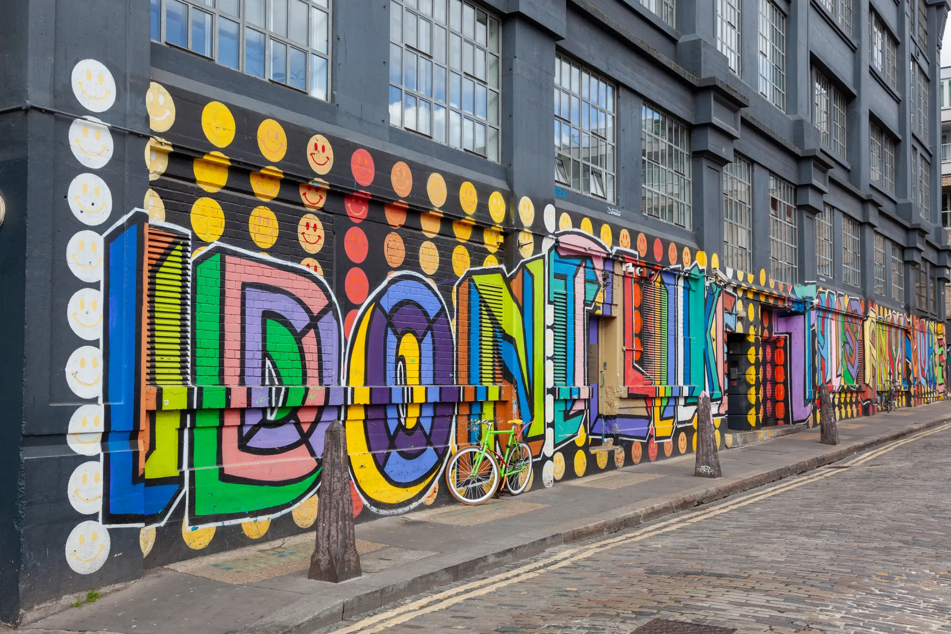 Ironia e provocazione lungo le strade di Shoreditch: 'I Don't Like This'. Chance Street, Shoreditch